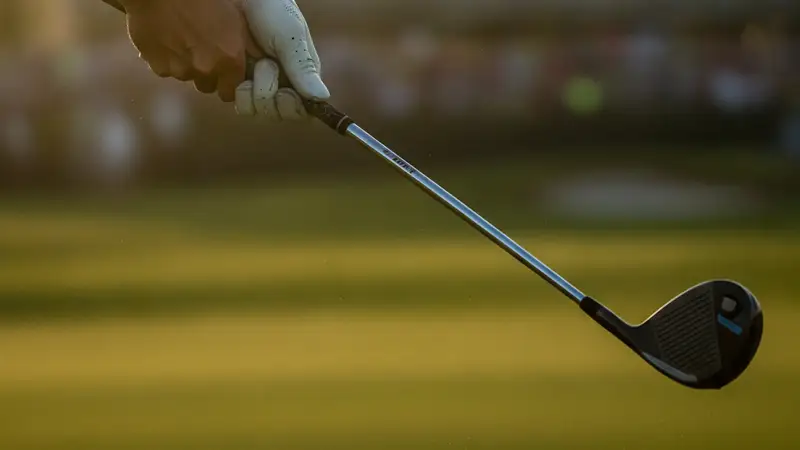 DeChambeau's 67 at The Open Puts Him Two Shots Off Lead, Igniting Faldo Rivalry